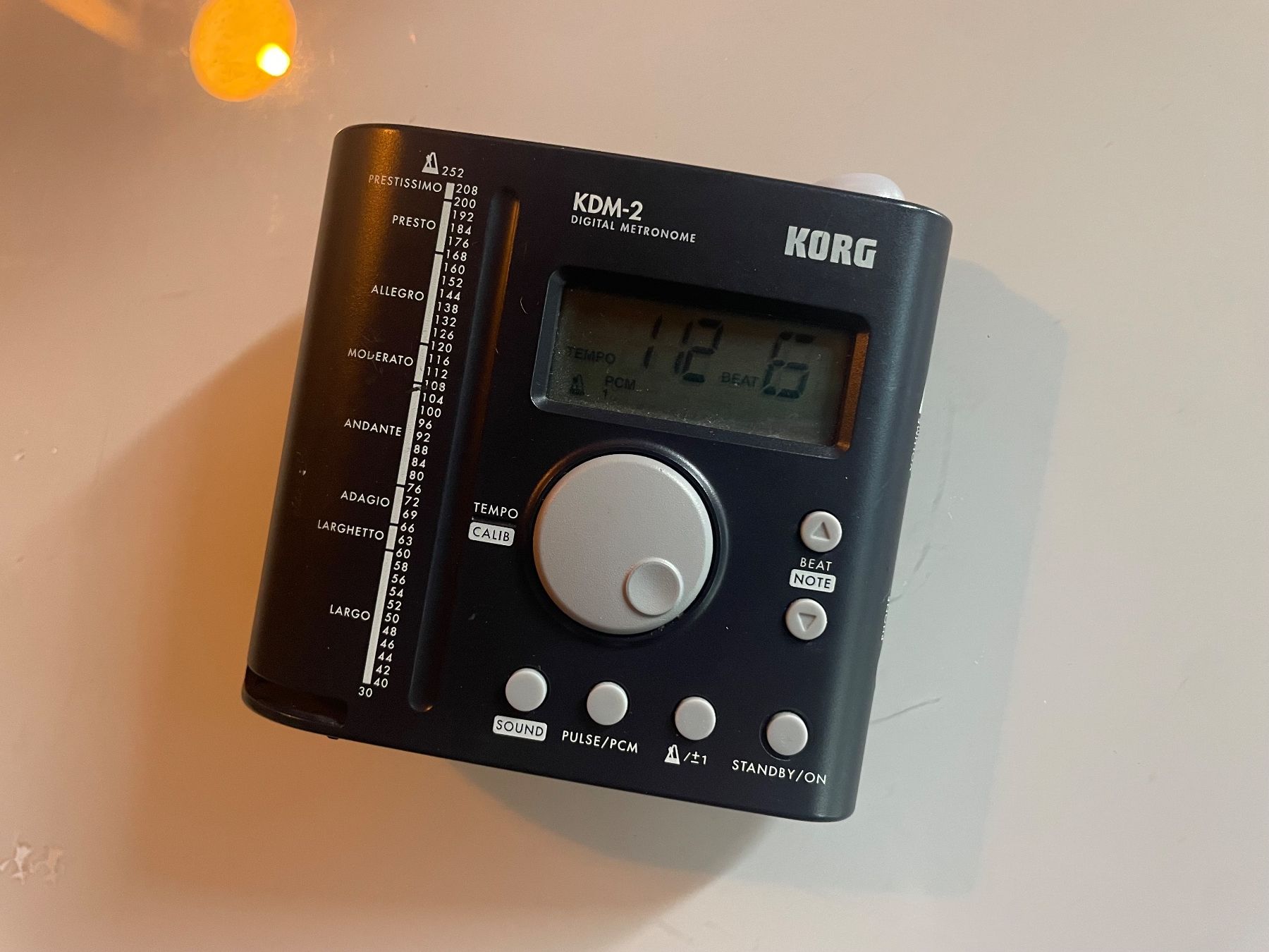 Korg Strumenti musicali: Korg KDM 2 metronom – Usato da Embrach venduto da xenovolcano