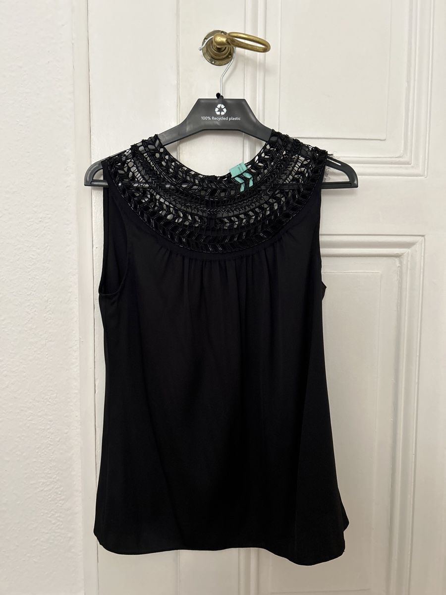 Camicette: Beaded silk top – Nuovo (secondo la descrizione) da Genève venduto da TreasureChest