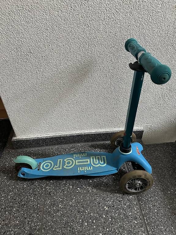 Kickboard: Micro Mini Scooter Blau/Türkis – Usato da Rapperswil-Jona venduto da Alechen07 3