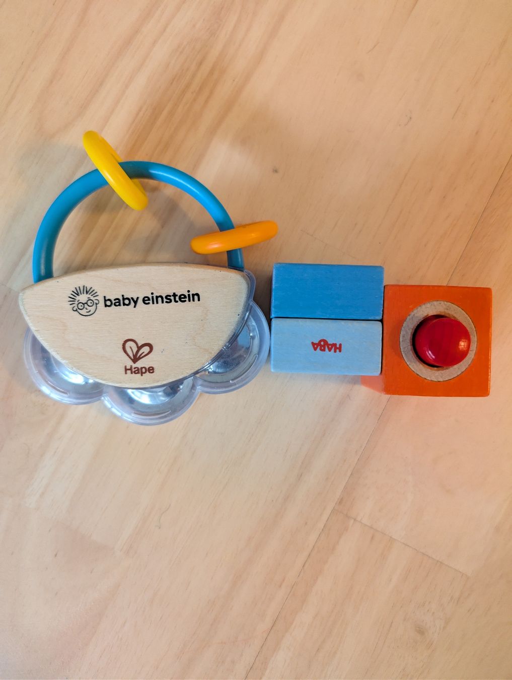 Hape Giocattoli: Baby Spielzeug aus Holz – Usato da Basel venduto da Casamo