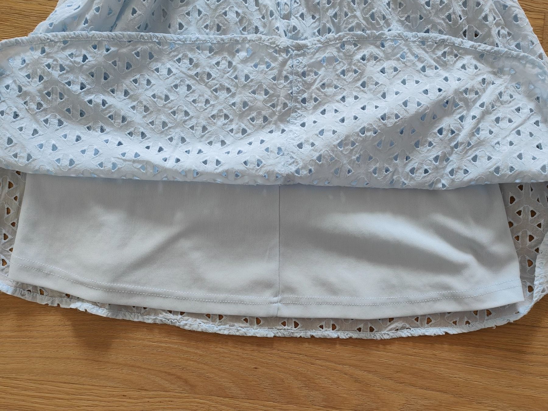 H&M Kleider: Luftiges H&M Sommerkleid in Hellblau - Größe 34 – Gebraucht aus Birmensdorf ZH von mku_9qbw 3