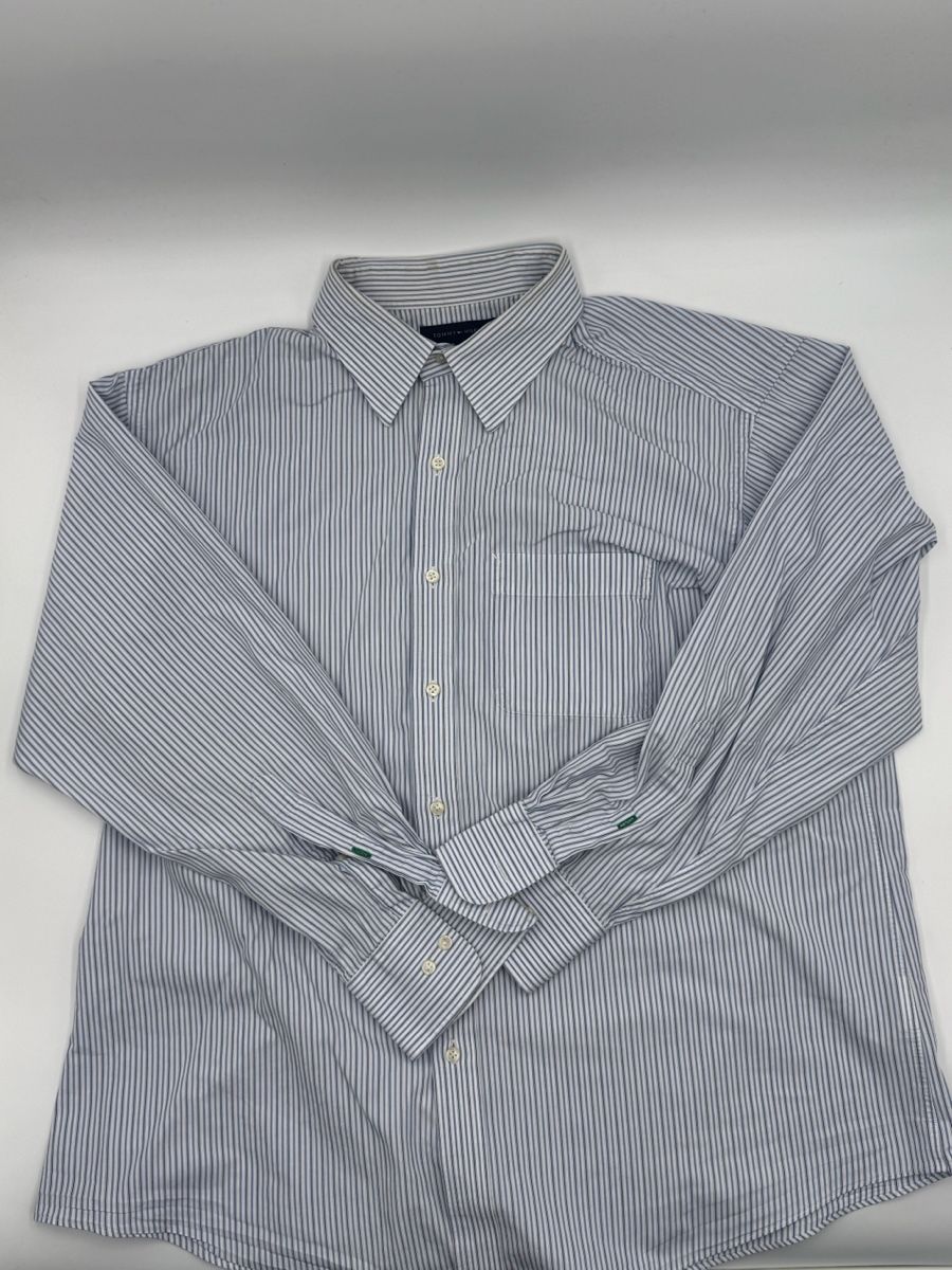 Tommy Hilfiger Hemden: Tommy Hilfiger Herrenhemd, Grösse 17 - 32/33 – Gebraucht aus Arnegg von PascalHelfenberger
