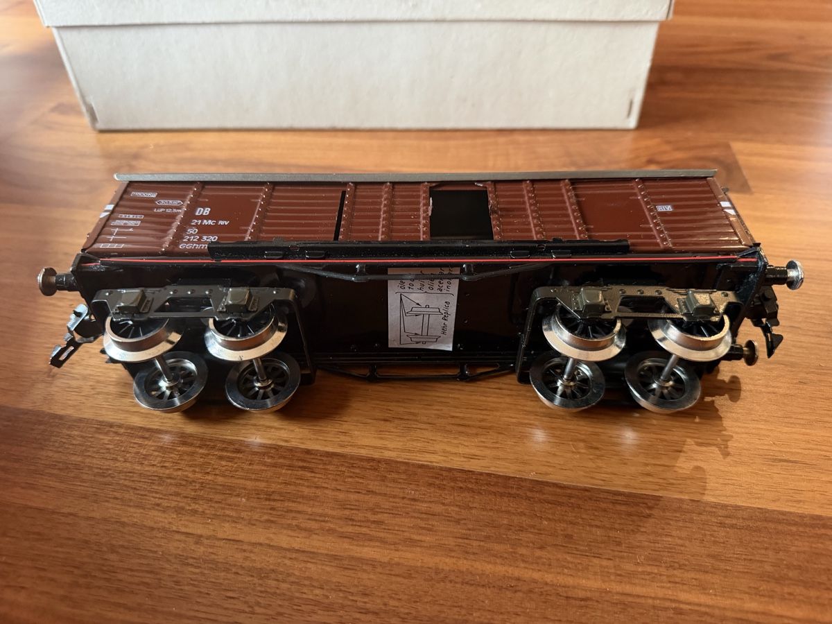 Modellini di ferrovie: 4-achsiger Güterwagen – Usato da Jona venduto da vallu_94 2
