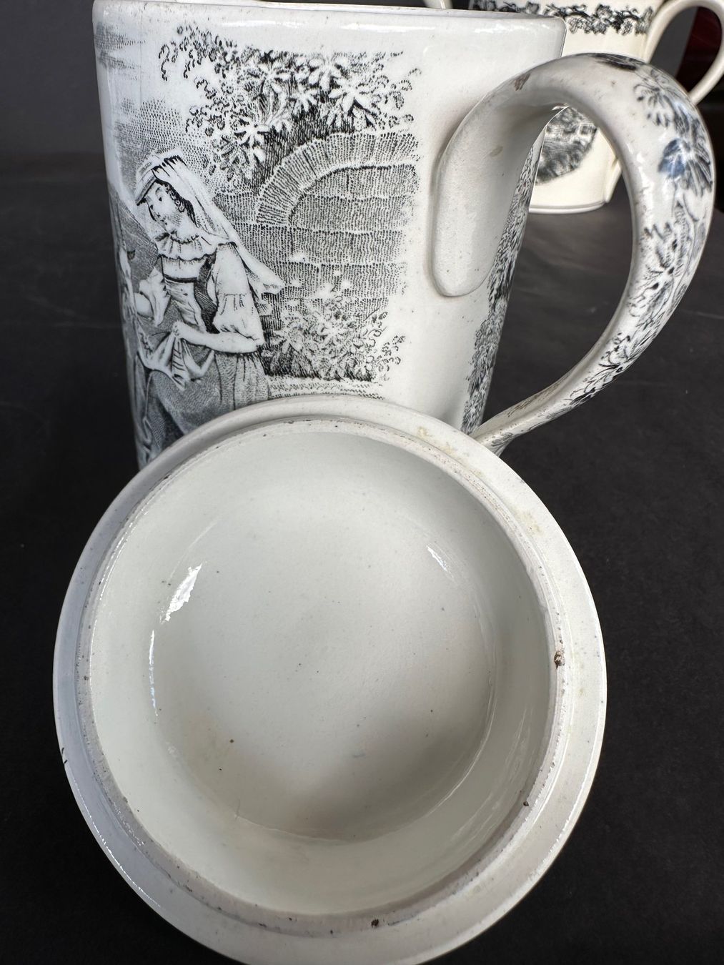 Set di piatti: Creamware  Krug mit Deckel  c1890 – Usato da Saas im Prättigau venduto da norman02 4