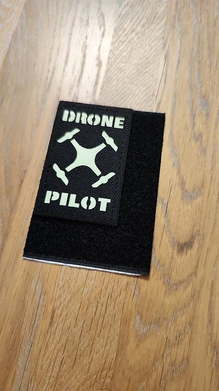 Placchette & Badge: Drone Pilot Patch  Klettverschluss  Leuchtet im Dunkeln – Nuovo (secondo la descrizione) da Oberentfelden venduto da MrRicardolino 1