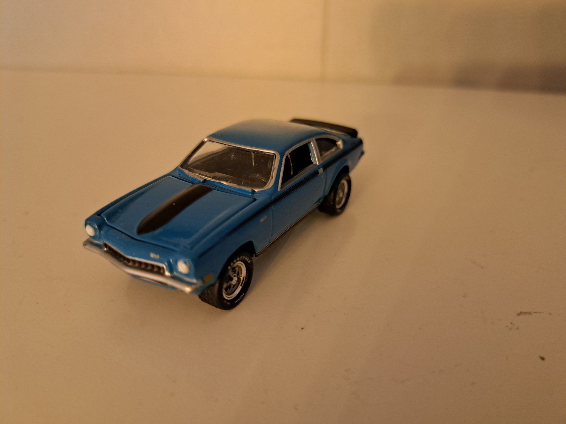 Johnny Lightning Modellini d'auto: Chevy Vega Yenko Copo Johnny Lightning Neu – Nuovo (secondo la descrizione) da Emmenbrücke venduto da bikesandmore75 2