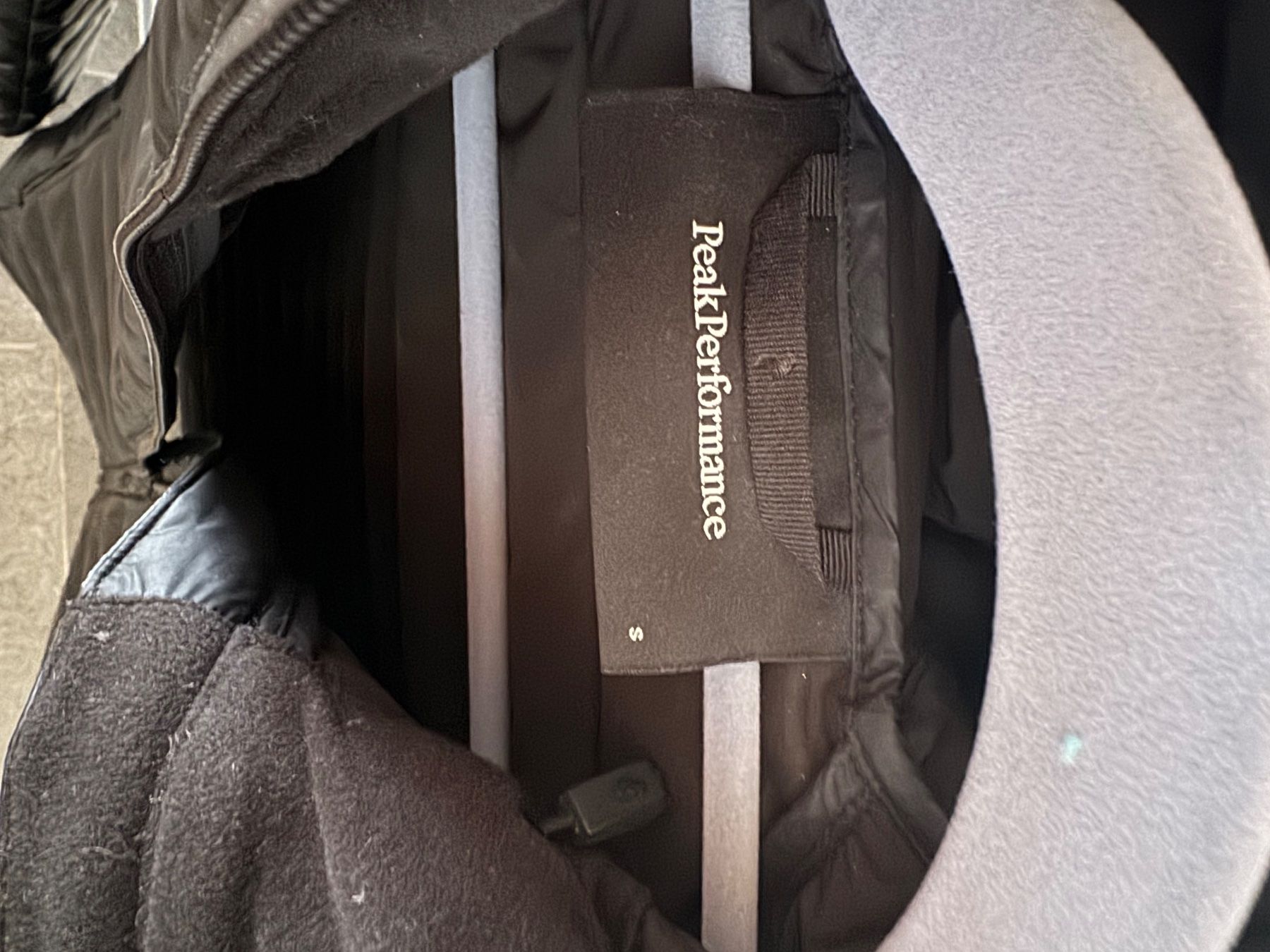 Peak Performance Jacken: Veste en duvet Peak Performance – Gebraucht aus St-Pierre-Clages von Norardini14. 1