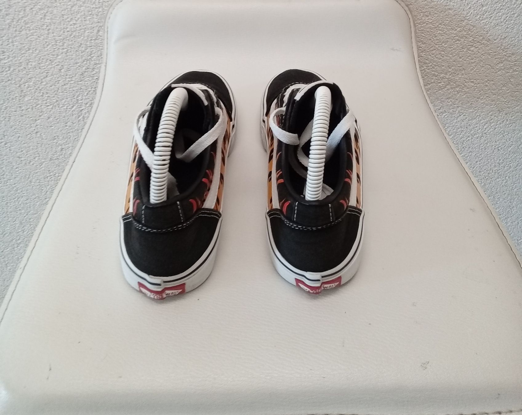 Vans Chaussures garçon: Baskets Vans Old Skool Flame - Taille 35.0 – Neuf (Voir description) à St-Sulpice VD par mar_th8v 4