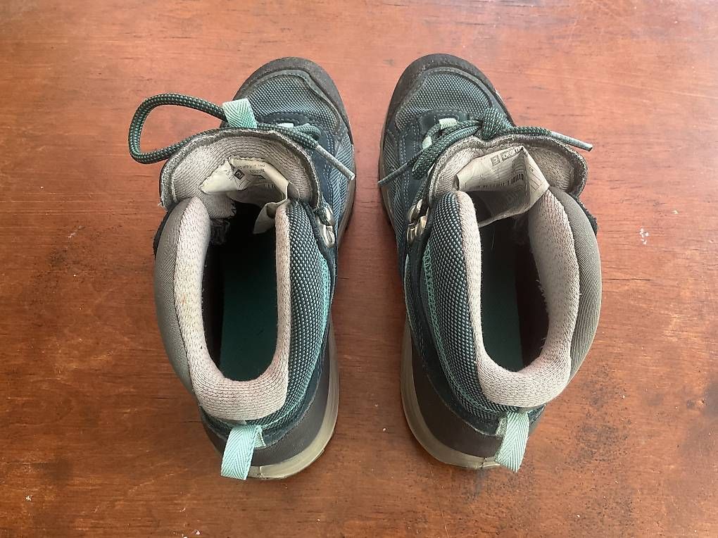 Chaussures femmes: Wanderschuhe Quechua Gr. 37 – D'occasion à Zuerich par kuit 1