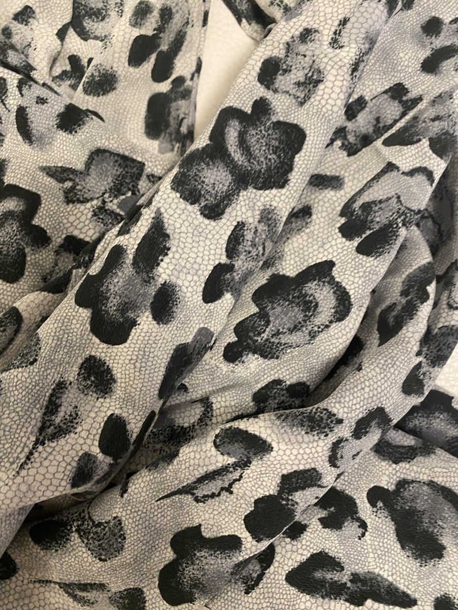 Foulard & Sciarpe: Seiden Schal 🌸 – Usato da Opfikon venduto da Luis144 3