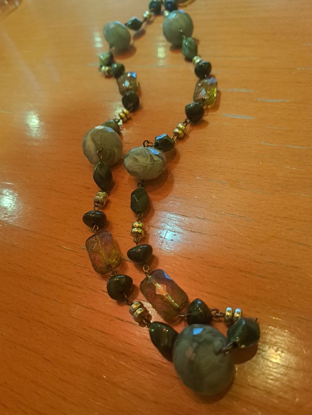 Catenine: Das ist ein schönes Collier aus Glasperlen. – Usato da Wolfhausen venduto da fab_58yr 1