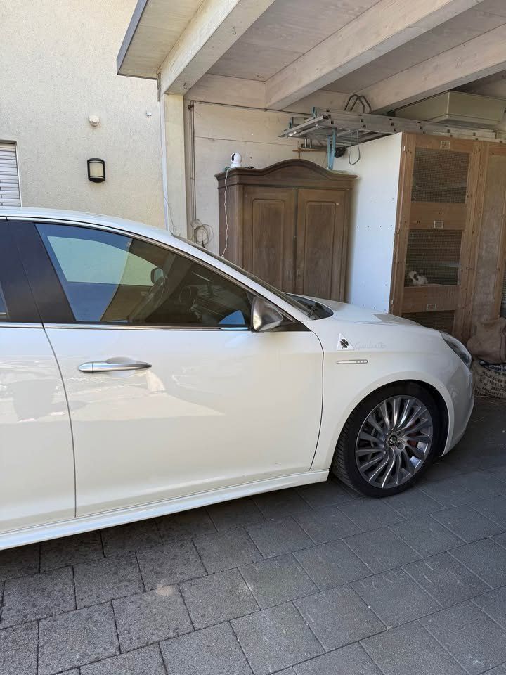 Alfa Romeo Autos: Alfa Romeo Giulietta QV – Gebraucht aus Hasle-Rüegsau von Uno13 1