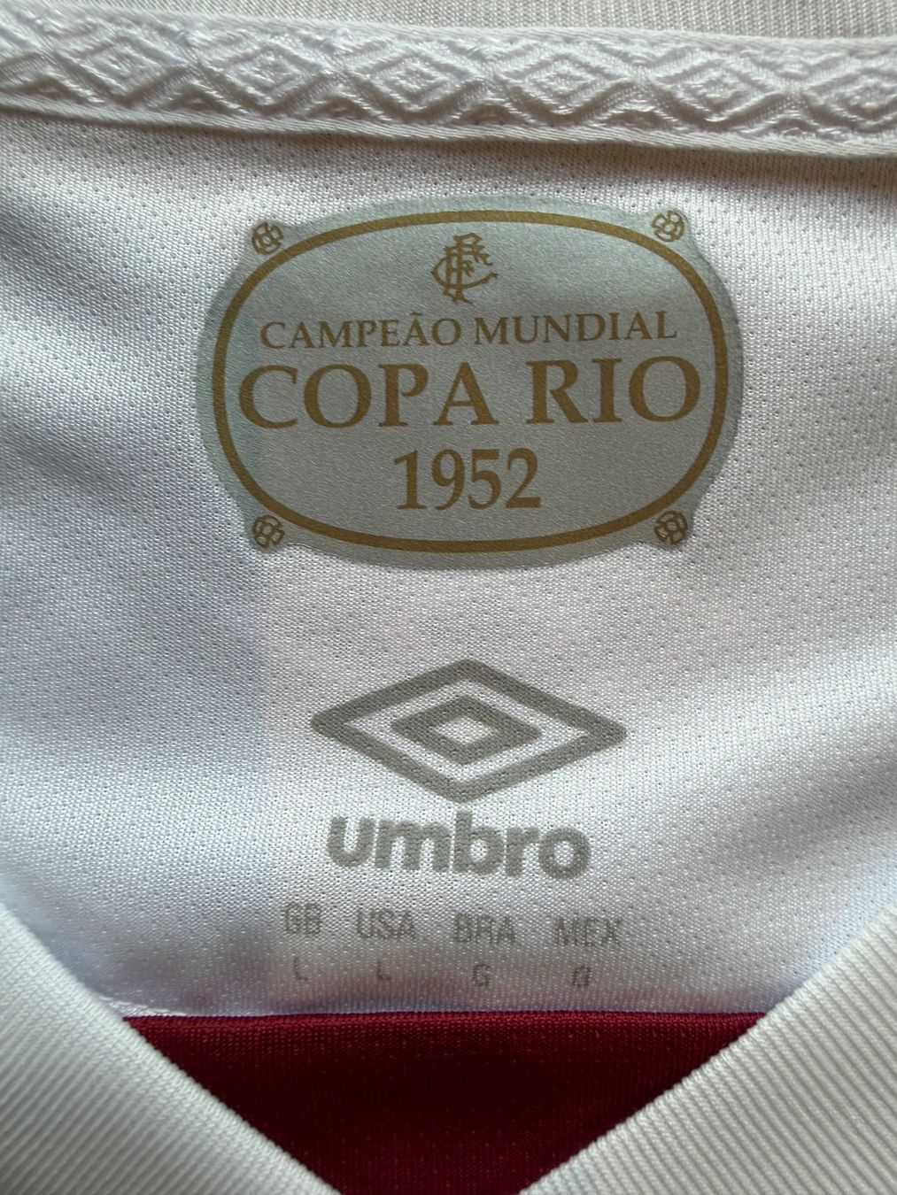 Umbro Canottiere & Pantaloni: Fluminense away Shirt - Saison 2023 – Nuovo (secondo la descrizione) da Hermetschwil-Staffeln venduto da Beat131 2