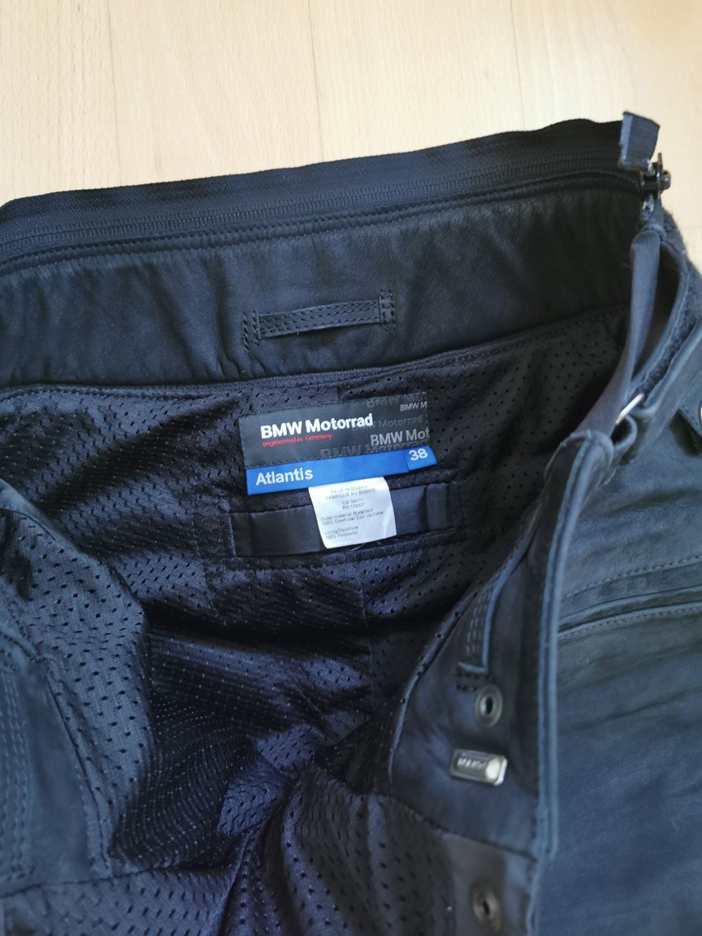 BMW Completi & Tailleur: BMW Atlantis Motorrad Anzug Damen – Nuovo (secondo la descrizione) da Bern venduto da Kat_kjj8 4