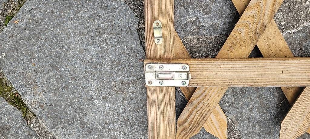 Porte: Gartentüren – Usato da Altdorf UR venduto da Mitschu 1