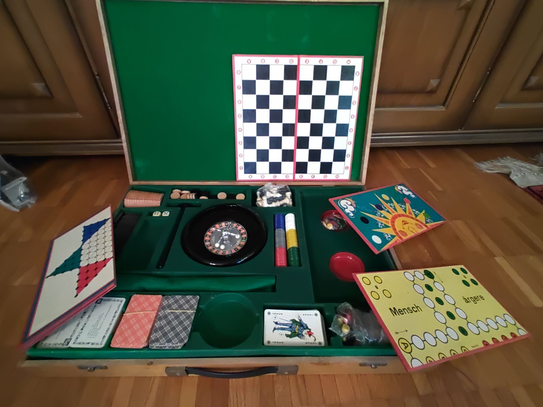 Giochi: Spielekoffer  – Usato da Wädenswil venduto da fajadi