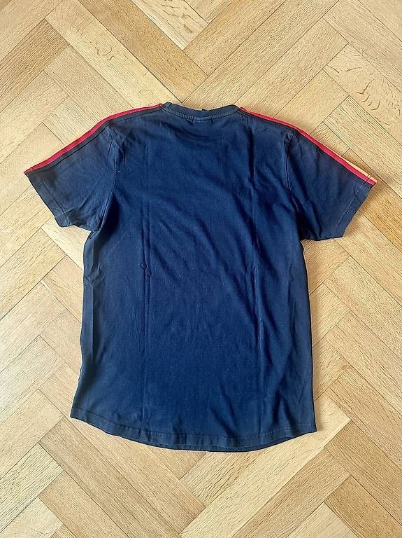 Ellesse T-shirt: Ellesse Shirt in L – Usato da Basel venduto da thmnn 1
