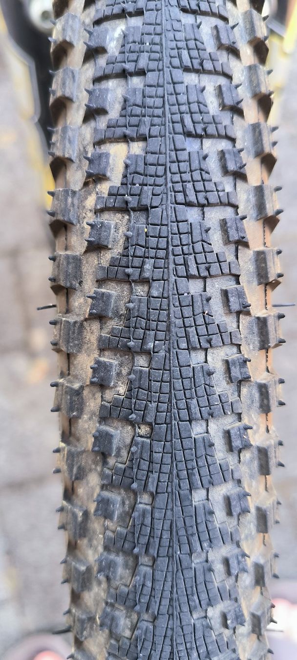 Velos: Einsteiger-Mountainbike   13" Stahlrahmen – Gebraucht aus Hellikon von Olbee 7