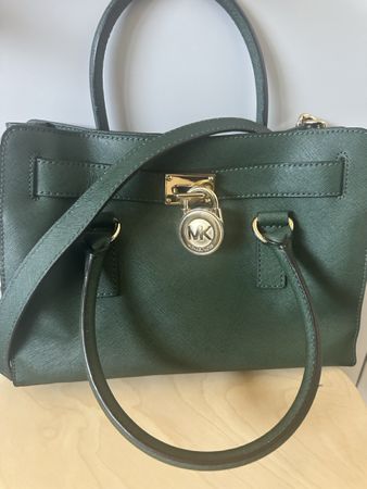 Elegante Michael Kors Handtasche, Grün, Top Zustand!