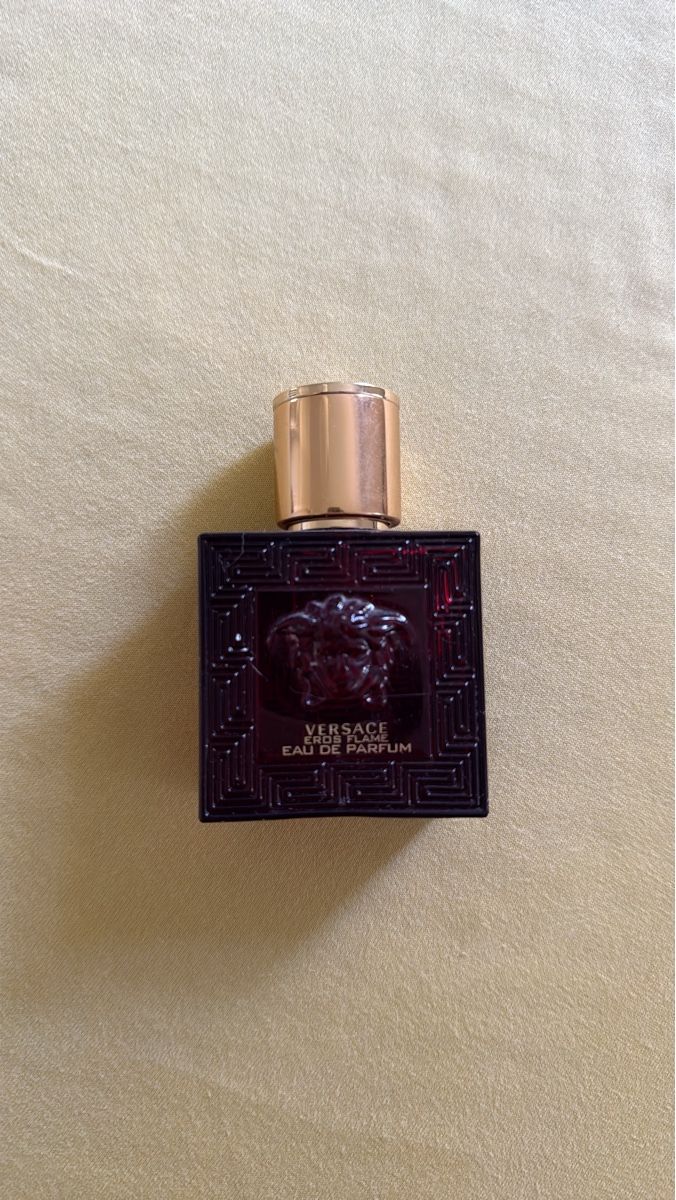Versace Profumi & Eau de Toilette: Versace Eros Flame Eau de Parfum Herren 30ml  – Nuovo (secondo la descrizione) da Zürich venduto da til_rdc6