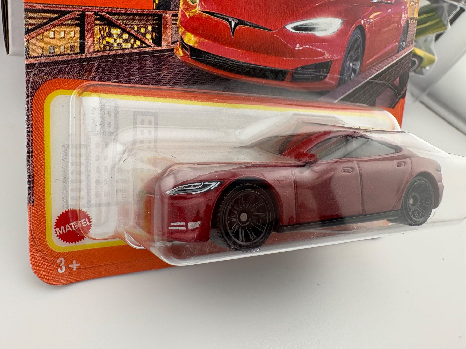 Matchbox Modellini d'auto: Matchbox Tesla Model S - 2024 - 89/100 – Nuovo e nell'imballaggio originale da Flawil venduto da HeisseReifen 2