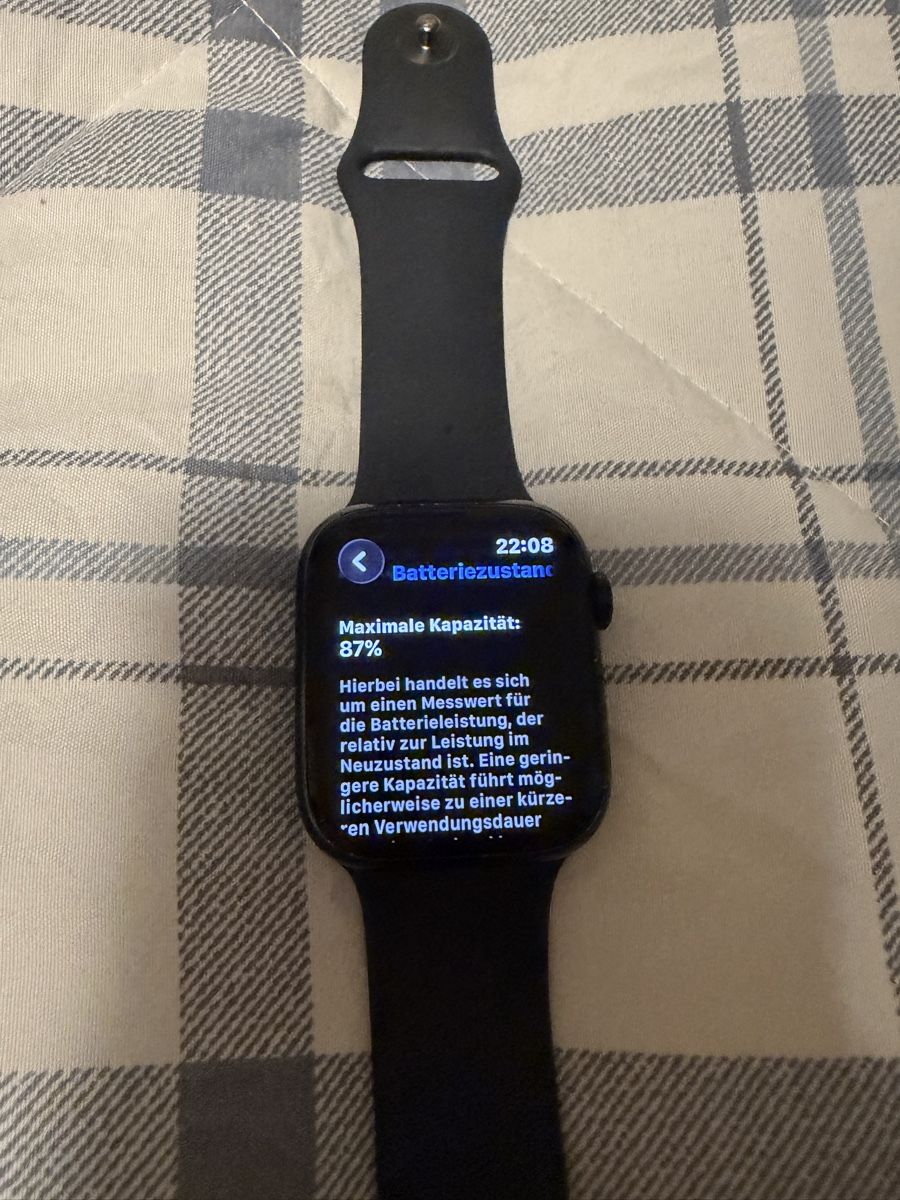 Apple Smartwatch: Apple Watch Series 9 45 mm – Usato da Jona venduto da Flexer02 9