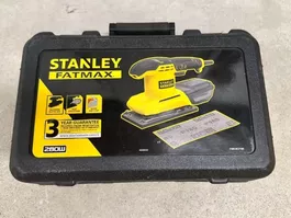 Stanley Fatmax Schleifmaschine mit Koffer