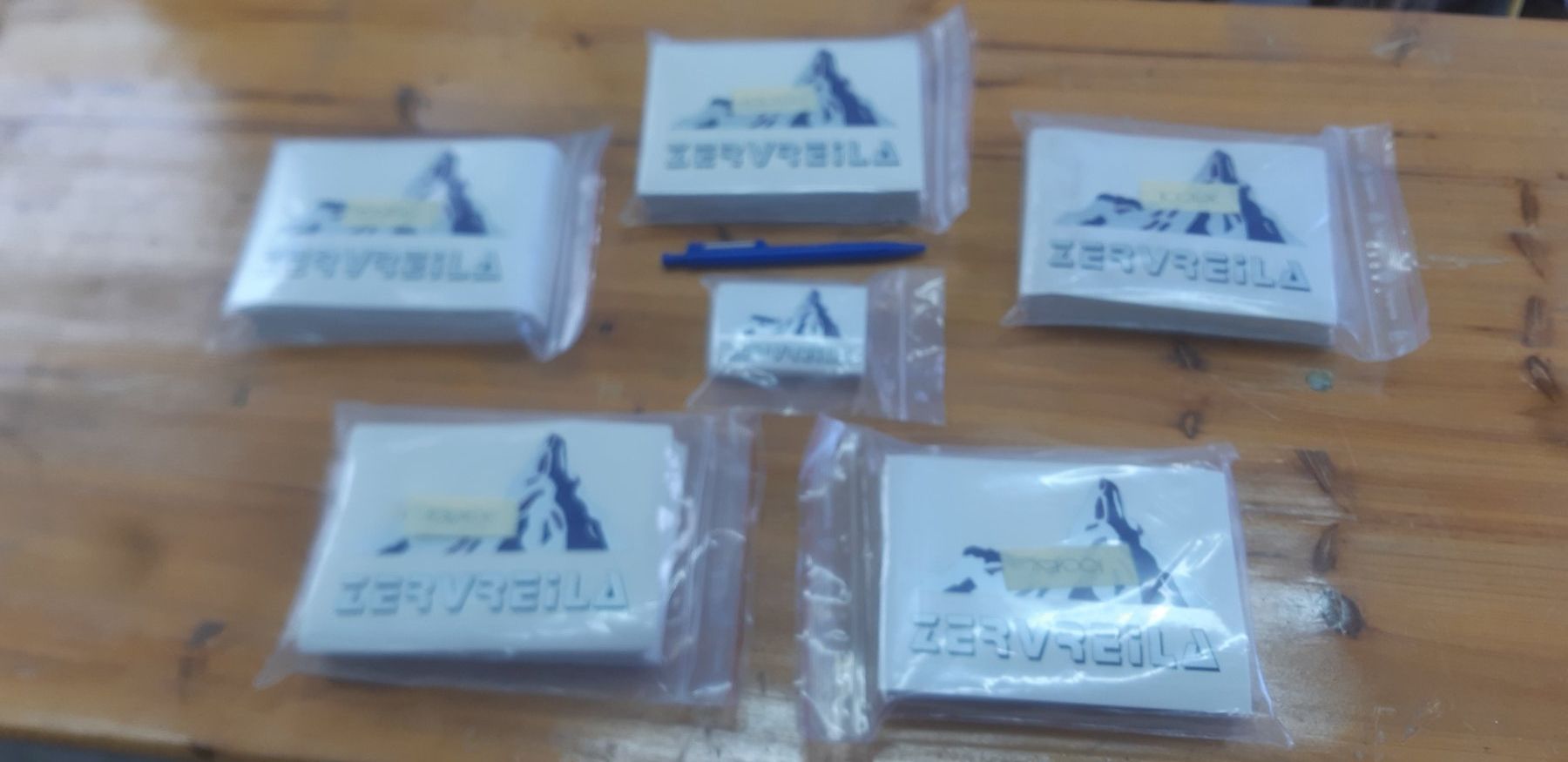 Sticker: 560 x Zervreila Sticker – Usato da Wolfhalden venduto da Quiria68