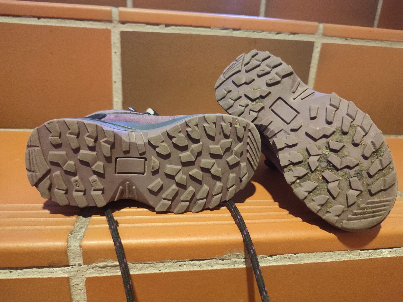 Landrover Scarpe per ragazzi: Wanderschuhe Gr. 27 – Usato da Bäretswil venduto da Gartenzwergin 2