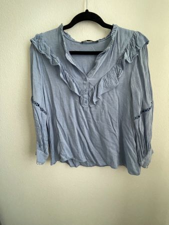 Zara hellblaue Bluse Gr XS Langarm