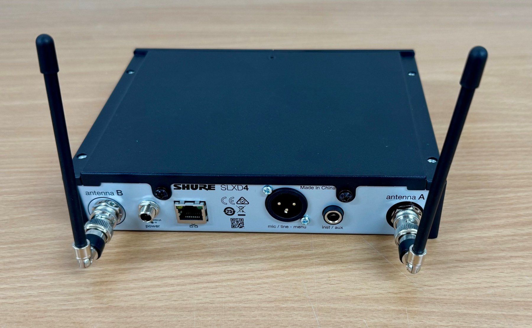Radiocomunicazione: Shure SLXD4E=-J53 Empfaenger Rackmount neu OVP – Nuovo e nell'imballaggio originale da Muttenz venduto da EotecAG 1
