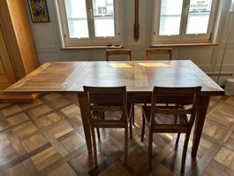 Biedermeiertisch mit 6 Stühlen gebraucht