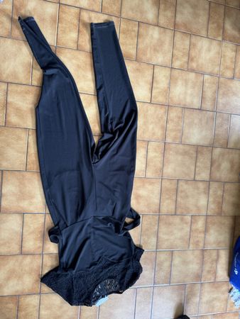 Combinaison noire Vero Moda, dentelle, taille S, NEUF! (51)