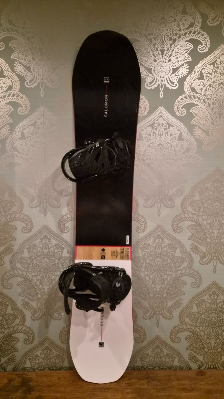 Salomon Boards: Salomon Snowboard 154cm inkl. Bindung – D'occasion à Oberrieden par Raja011