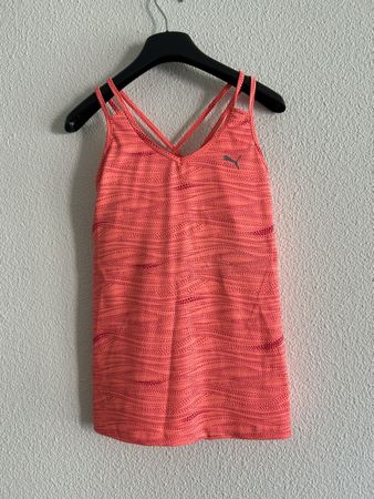 Top Puma corail, taille S, idéal pour l'été! ☀️🔥💃 (50)