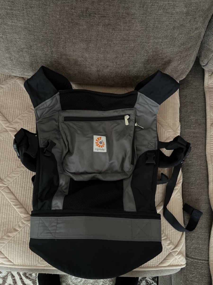Ergo Baby Marsupi portabebè: Ergobaby Performance Trage & Infant Insert Set – Usato da Effretikon venduto da a.husejni01