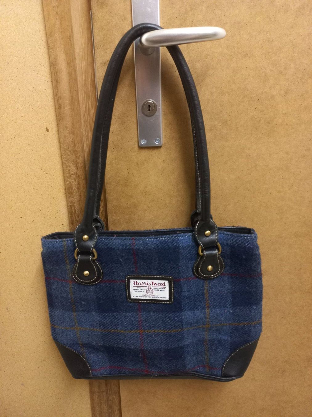 Borse da donna: Harris Tweed Handtasche – Nuovo (secondo la descrizione) da Niederdorf venduto da ladyblue76