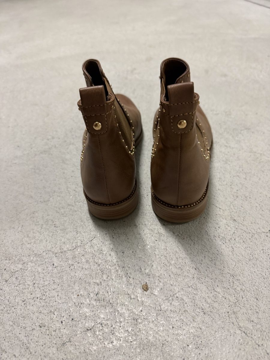 Scarpe da donna: Braune Stiefeletten, Gr. 38, Herbst/Winter Saison – Usato da Schlieren venduto da cor_jgb7 2