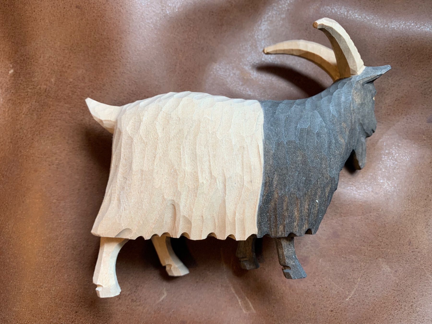 Figuren: Huggler Brienz, Ziege, Walliser Ziege, Krippenfigur, Holz – Gebraucht aus Kloten von petrol5555 1