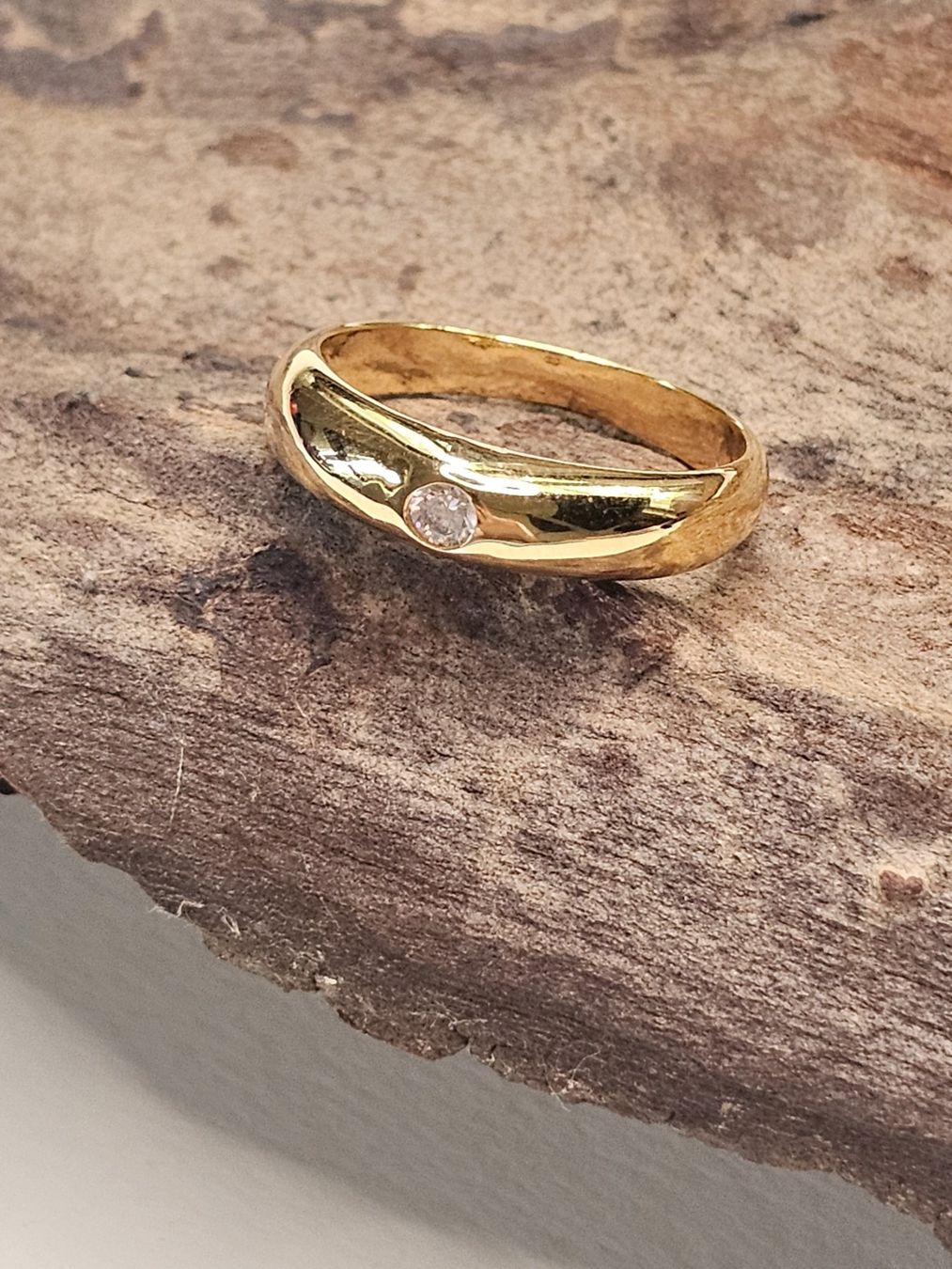 Ringe: Modeschmuck-Ring in goldfarbener Optik – Gebraucht aus Zürich von MaisonBelleCachet 2