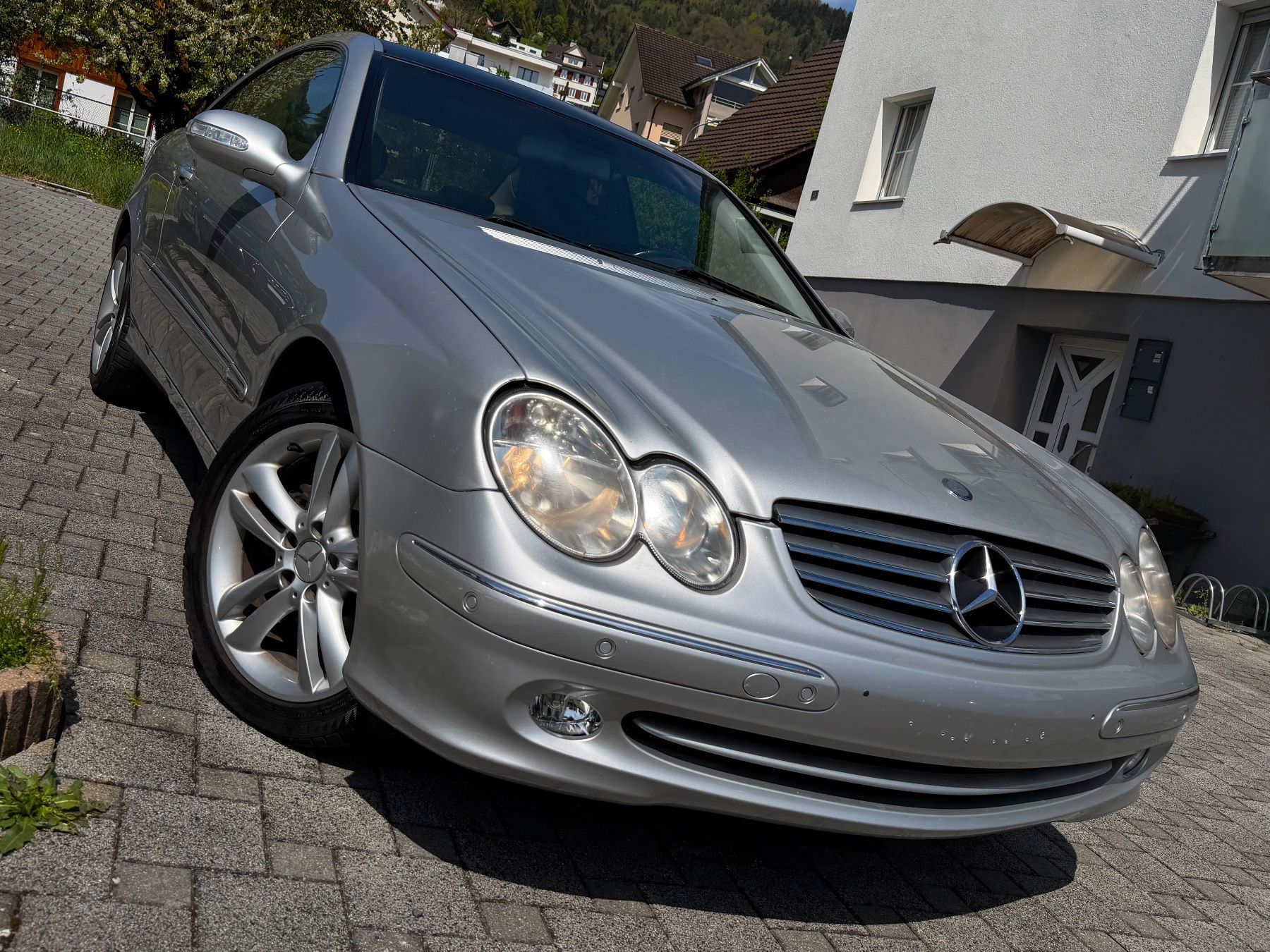 Mercedes-Benz Automobili: MERCEDES-BENZ CLK 320 Elégance Automatic – Usato da Rebstein venduto da Cache 3