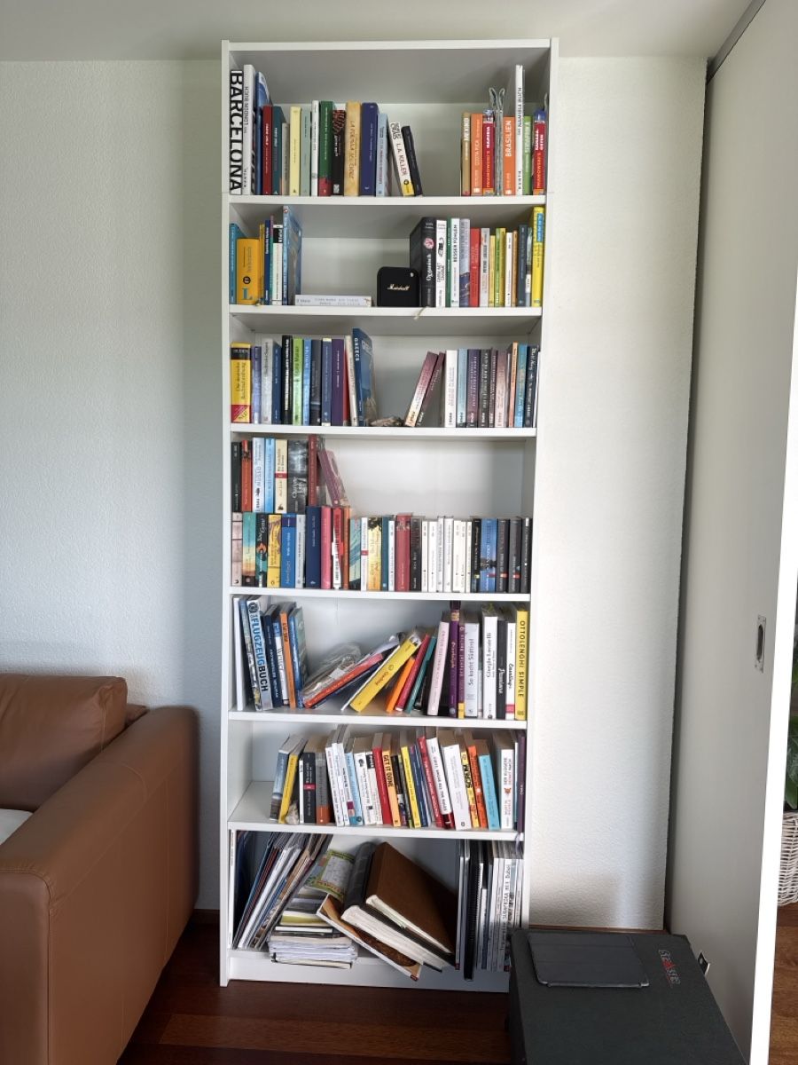 Ikea Regale: Ikea Billy mit Aufsatz – Gebraucht aus Unterengstringen von spazzolo