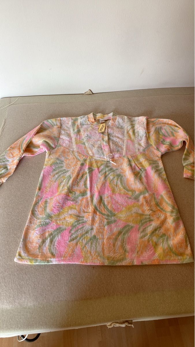 Accappatoi: Vintage Morgenmantel mit Blumenmuster, Grösse S – Nuovo (secondo la descrizione) da Breitenbach venduto da Waslosbratan
