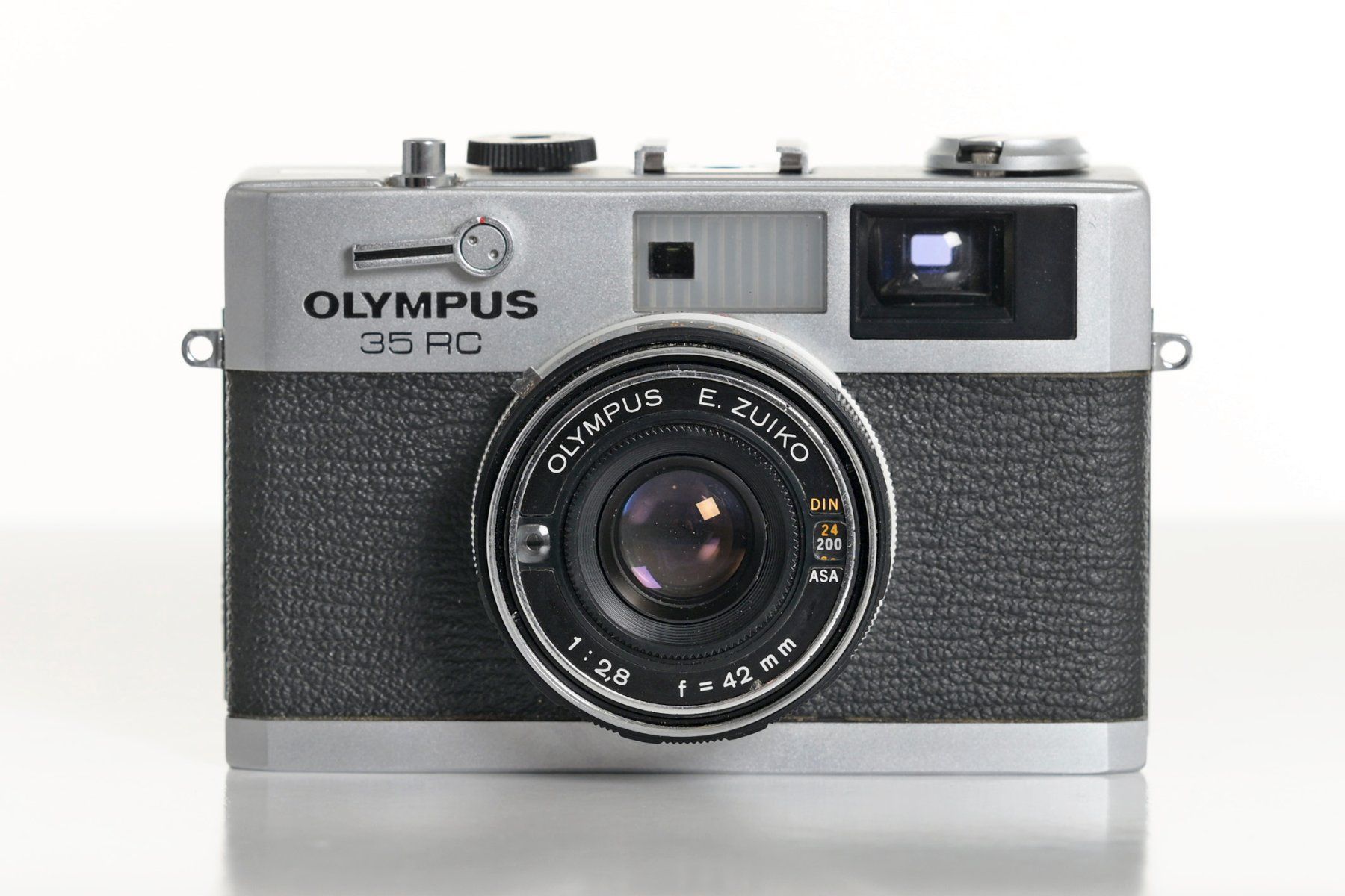 Olympus Fotocamera: Olympus 35 RC – Usato da Wädenswil venduto da tevyag