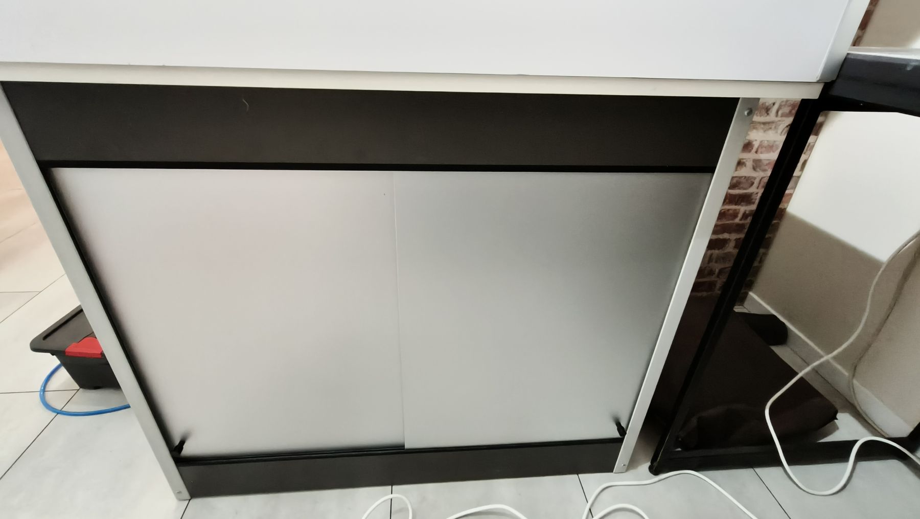 Terrario: Forex-Terrarium 100x60x100cm mit Möbel – Usato da Lenzburg venduto da hun_2kd9 3