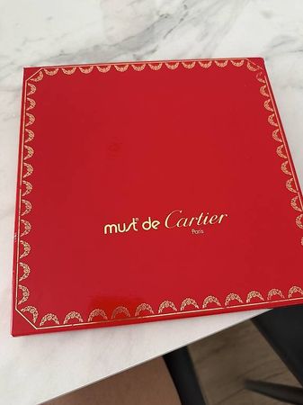 3 foulards Cartier 