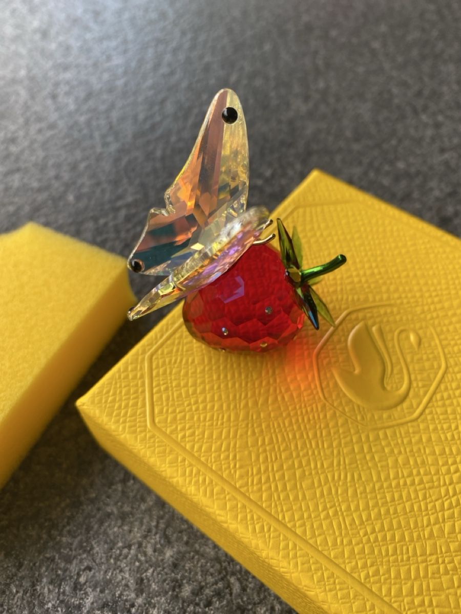 Swarovski Statuette: Swarovski Erdbeere Schmetterling mit Box – Nuovo (secondo la descrizione) da Effretikon venduto da Kiri013 2