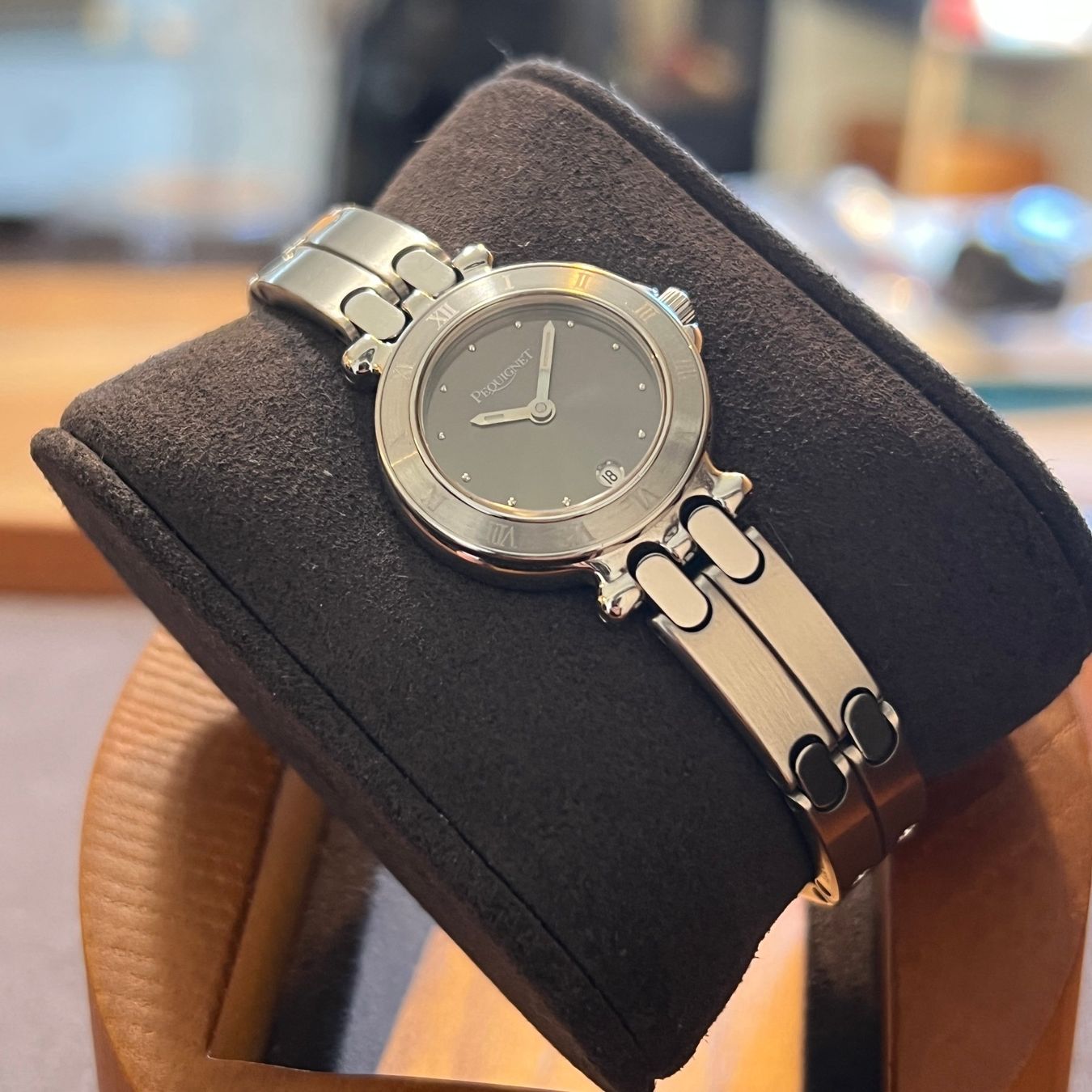 Montres: Pequignet Moorea Quartz Date Lady – D'occasion à Carouge GE par Watchaser 7