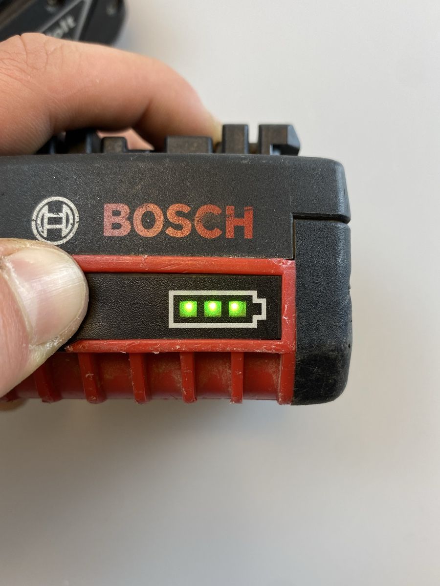 Bosch Accus & piles: Bosch Akkus 14.4V 3 Ah – D'occasion à Dotnacht par 007ym 2
