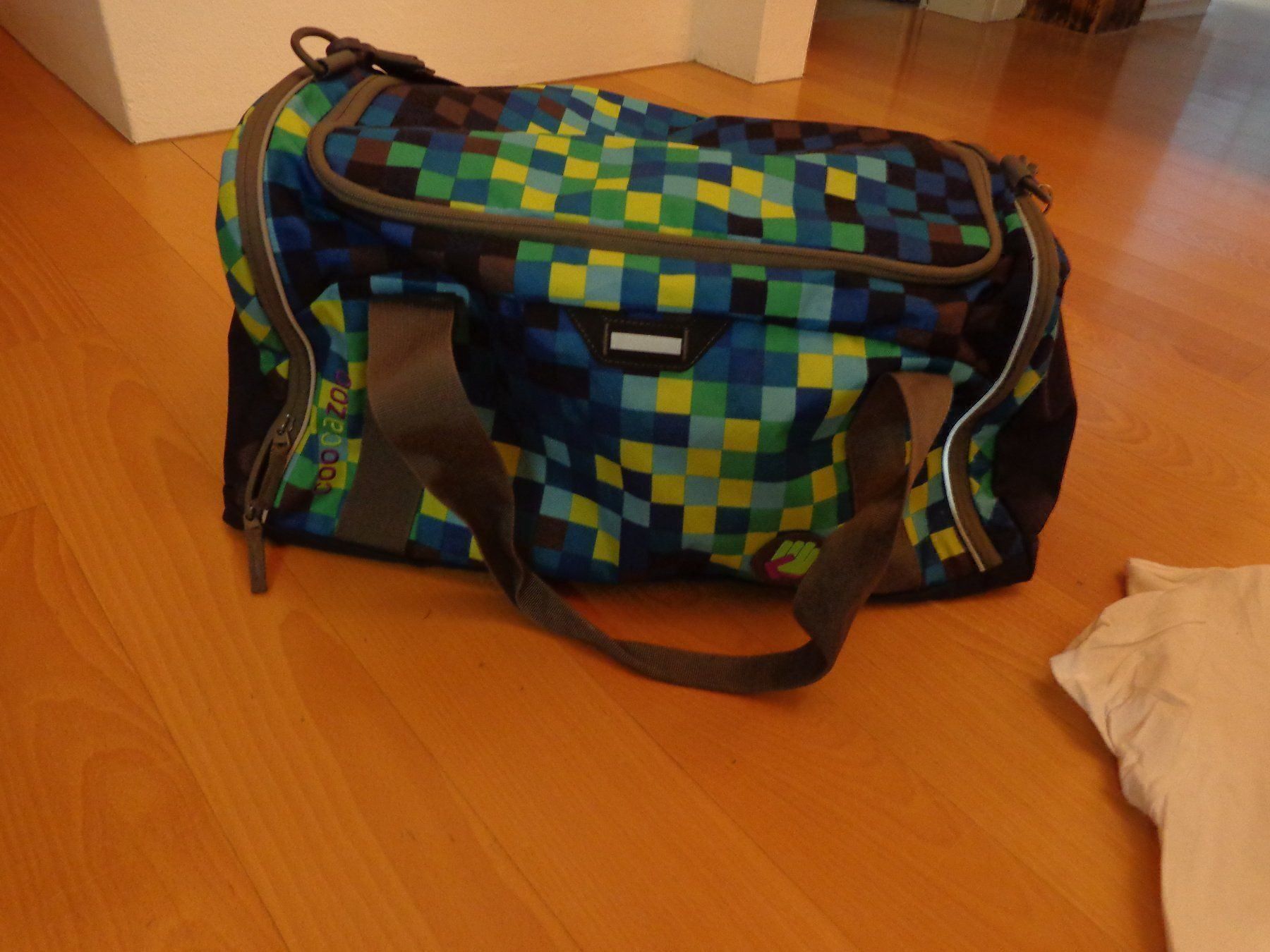 Lotti & Set di vestiti: Jungen Kleiderpaket – Usato da Greifensee venduto da Toggi11 2